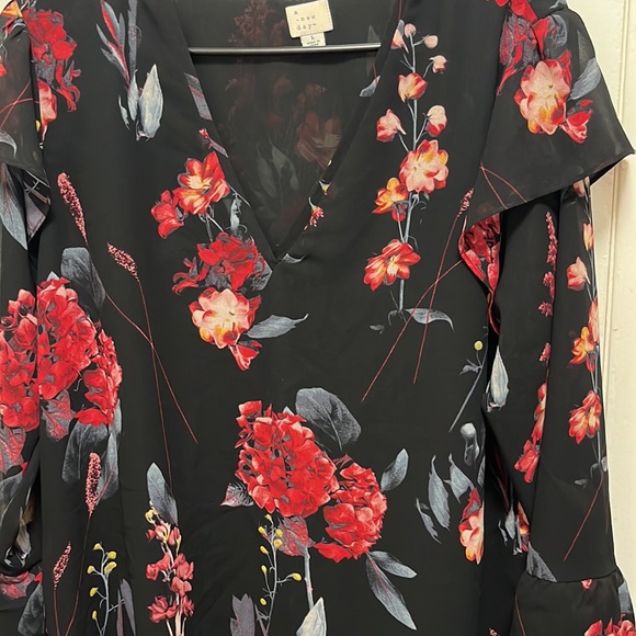 Blouse - Picture 2 of 4